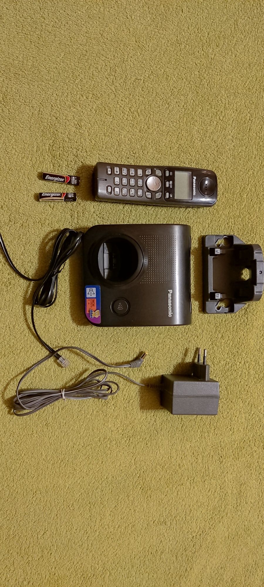 Продам цифровой радиотелефон Panasonic KX-TG7207
