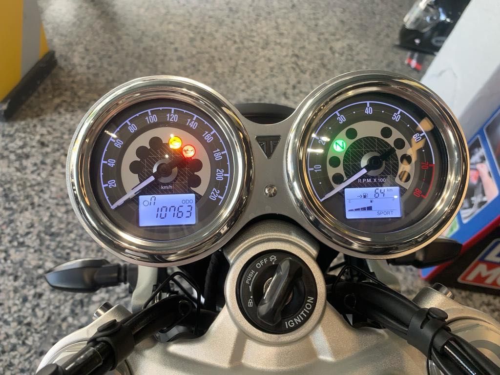 Triumph speed Twin 1200 de 2022 Impecável Apenas 12500 kms