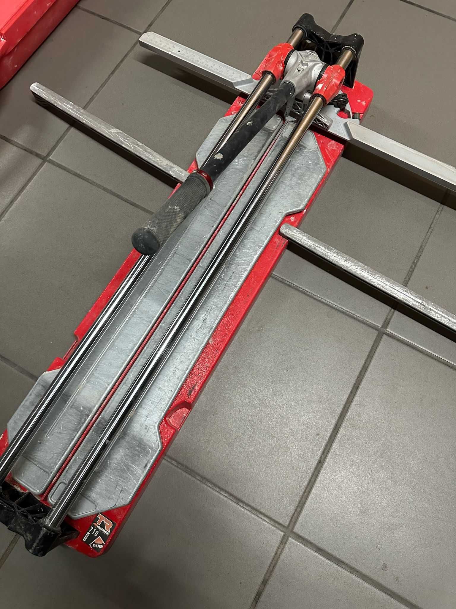 Rubi cortador manual