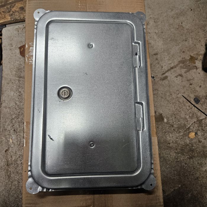 drzwiczki rewizyjne kominowe antywybuchowe ocynkowane + zaślepka