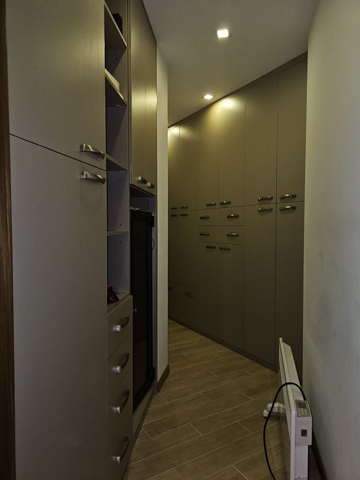 ПРЕСТИЖ ХОЛЛ. ЦЕНТР 4 ком.  210 м.