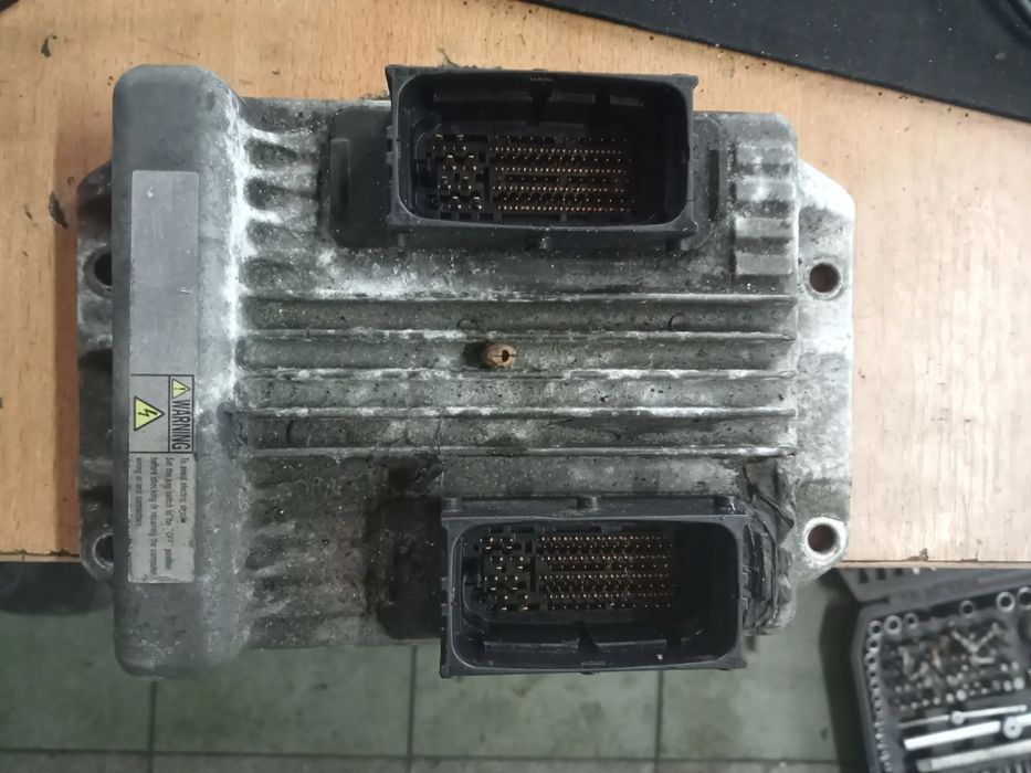 sterownik silnika opel 1.7 dth 8980741500
