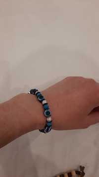 Pulseira da sorte - azul, branca e preta