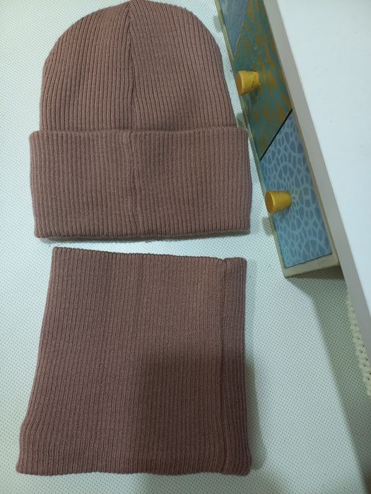 Шапка і хомут (весна,осінь) для дівчинки