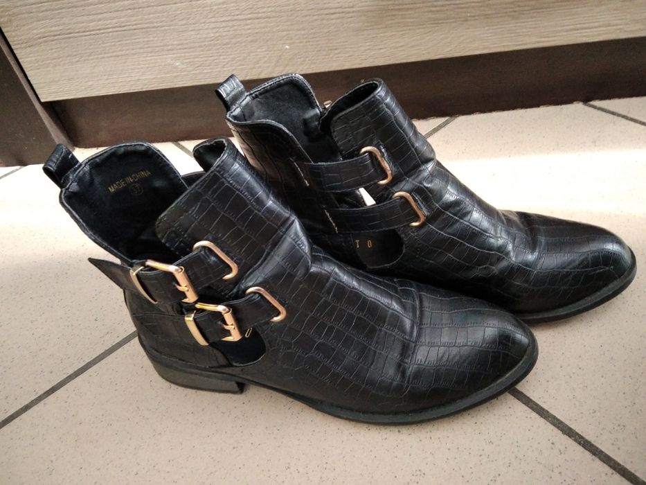 Buty czarne damskie MOHITO