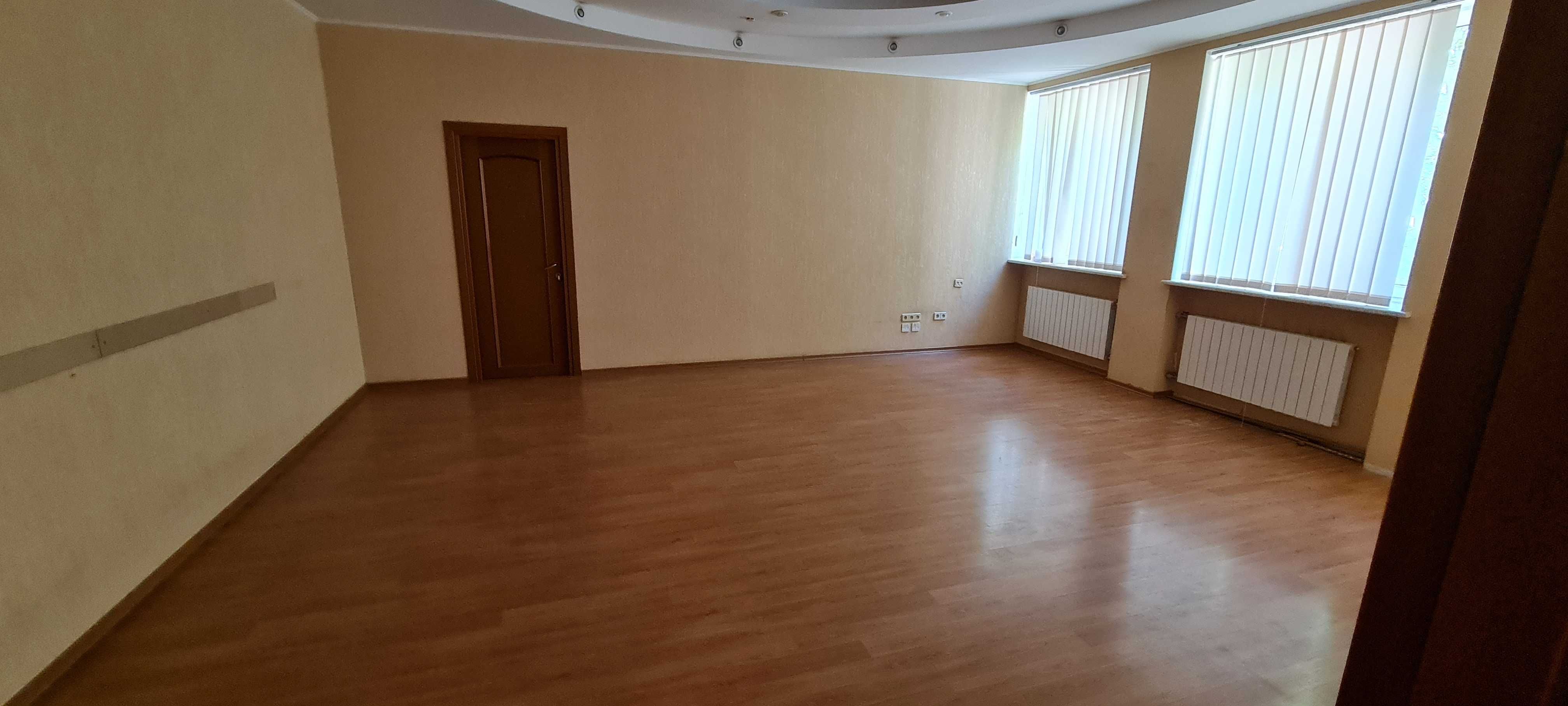 Оренда офісу. 306 кв.м. вул. Декабристів.
