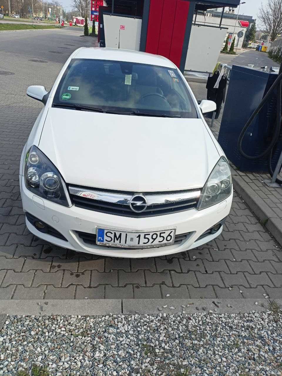 Opel Astra H GTC