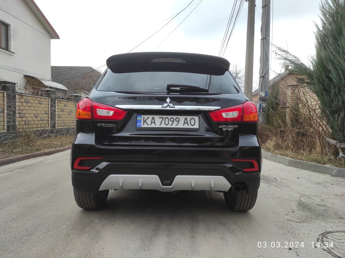 Продам Mitsubishi Outlander Sport