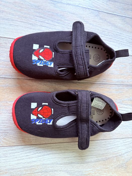 Kapcie dla przedszkolaka r. 29  Spiderman
