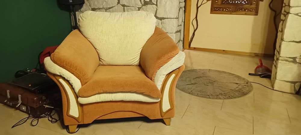 Sofa rozkładana z funkcją spania i dwa fotele