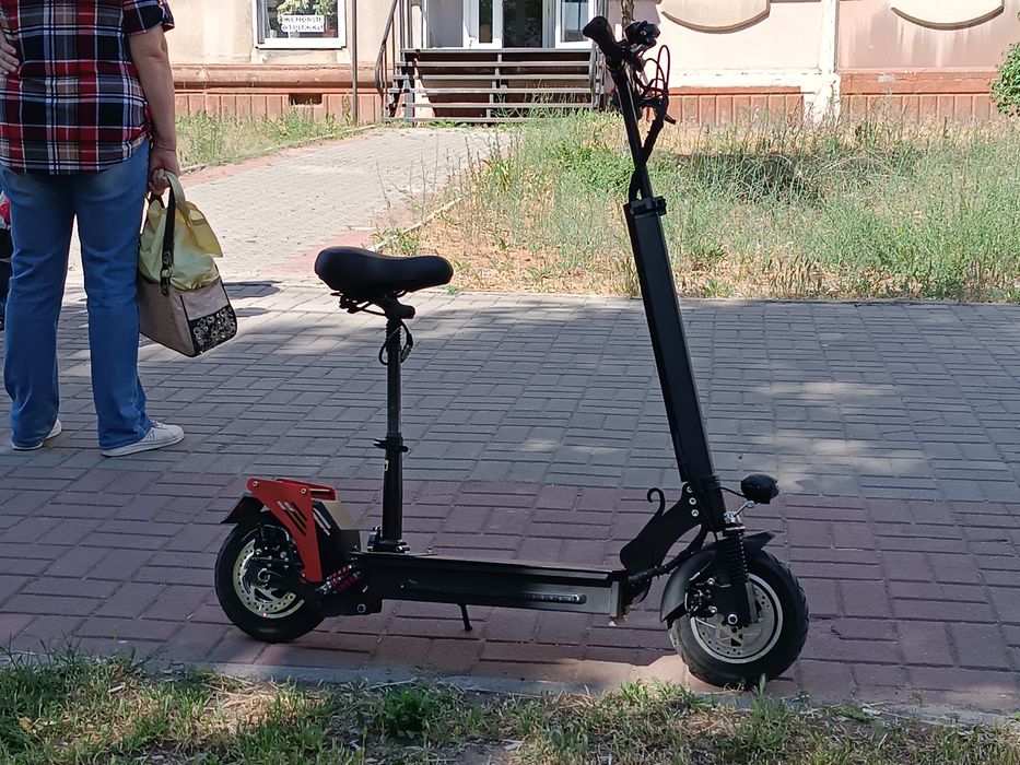 Электросамокатат 1000w