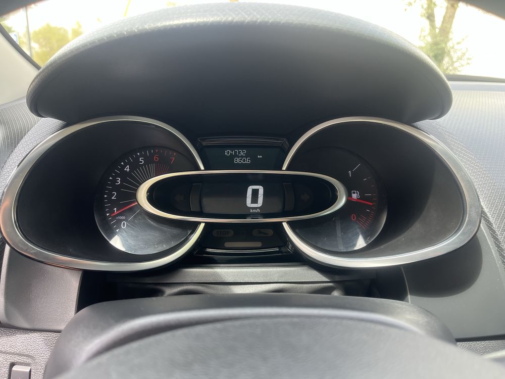 Renault clio como novo