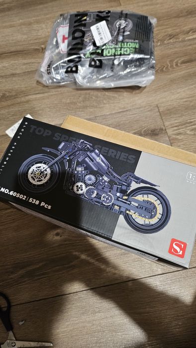 Конструктор мотоцикл типу ЛЕГО  коробка і без!!!