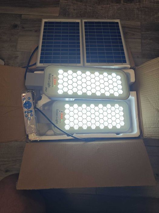 Lâmpada de Parede LED Solar de Alta Potência com Controle remoto,