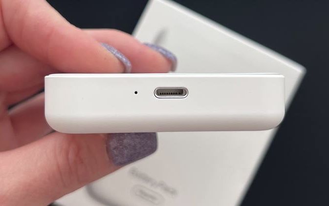 Внешний аккумулятор, повербанк Apple MagSafe Battery Pack 5000mah