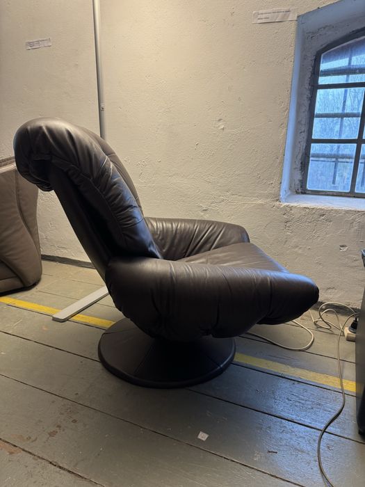 Duży skandynawski,obrotowy,skórzany fotel. Lata60/70.design,vintage