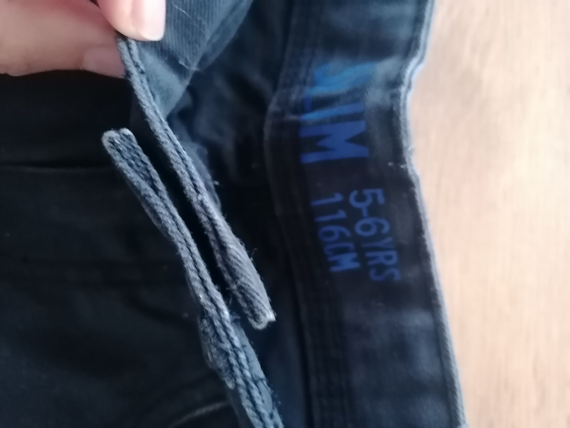 Spodnie chłopięce 116 jeans stan bdb