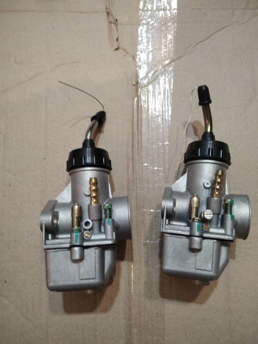 Карбюратори ціна за Пару 1300грн к 68 правий+лівий Мт Урал Днепр