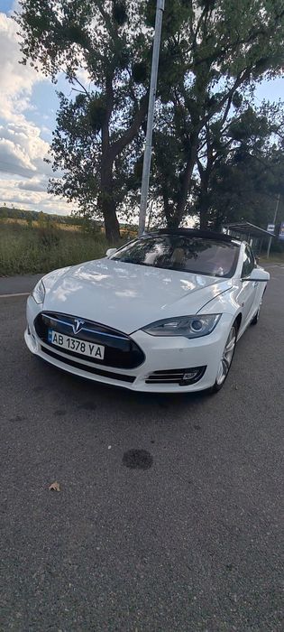 Tasla Mode S тесла модел с