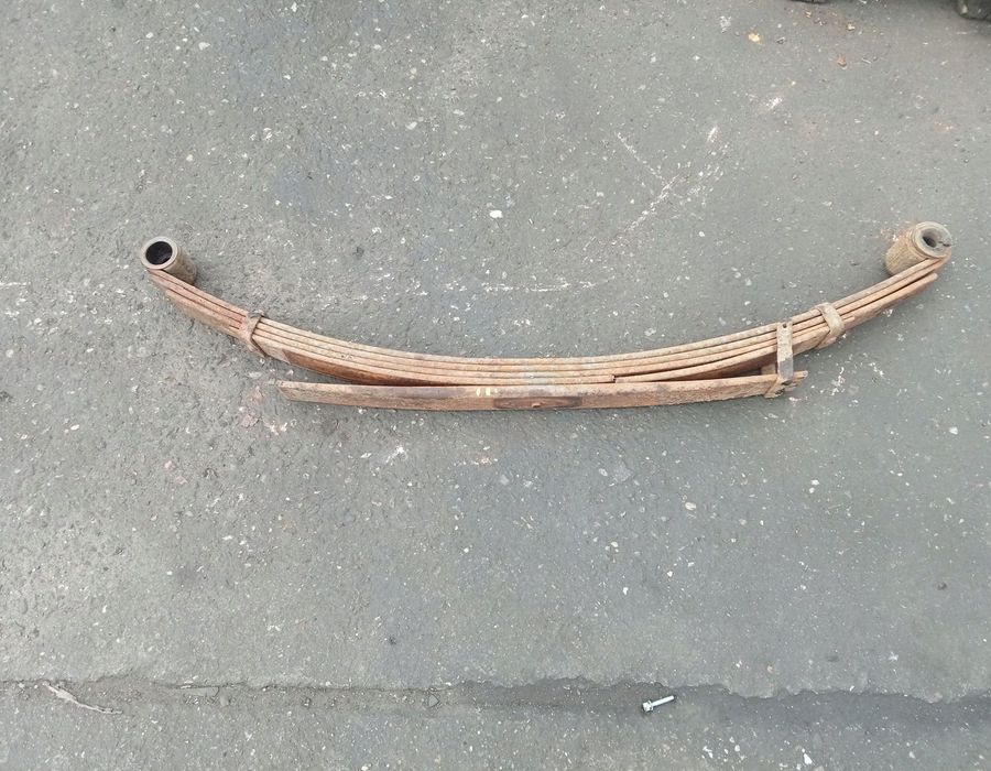 RESOR RESORY TYŁ MITSUBISHI FUSO CANTER 3C13 06-