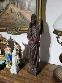 Drewniana rzeźba Matki Bożej Maryja