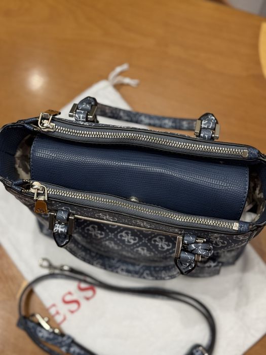 Оригінальна сумка Guess