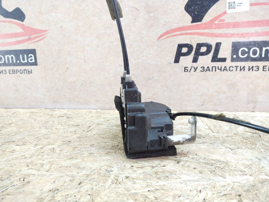 Nissan Titan 2004-2015 замок двери передней правой