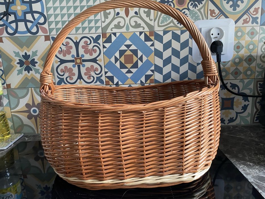 Kosz wiklinowy duzy używany