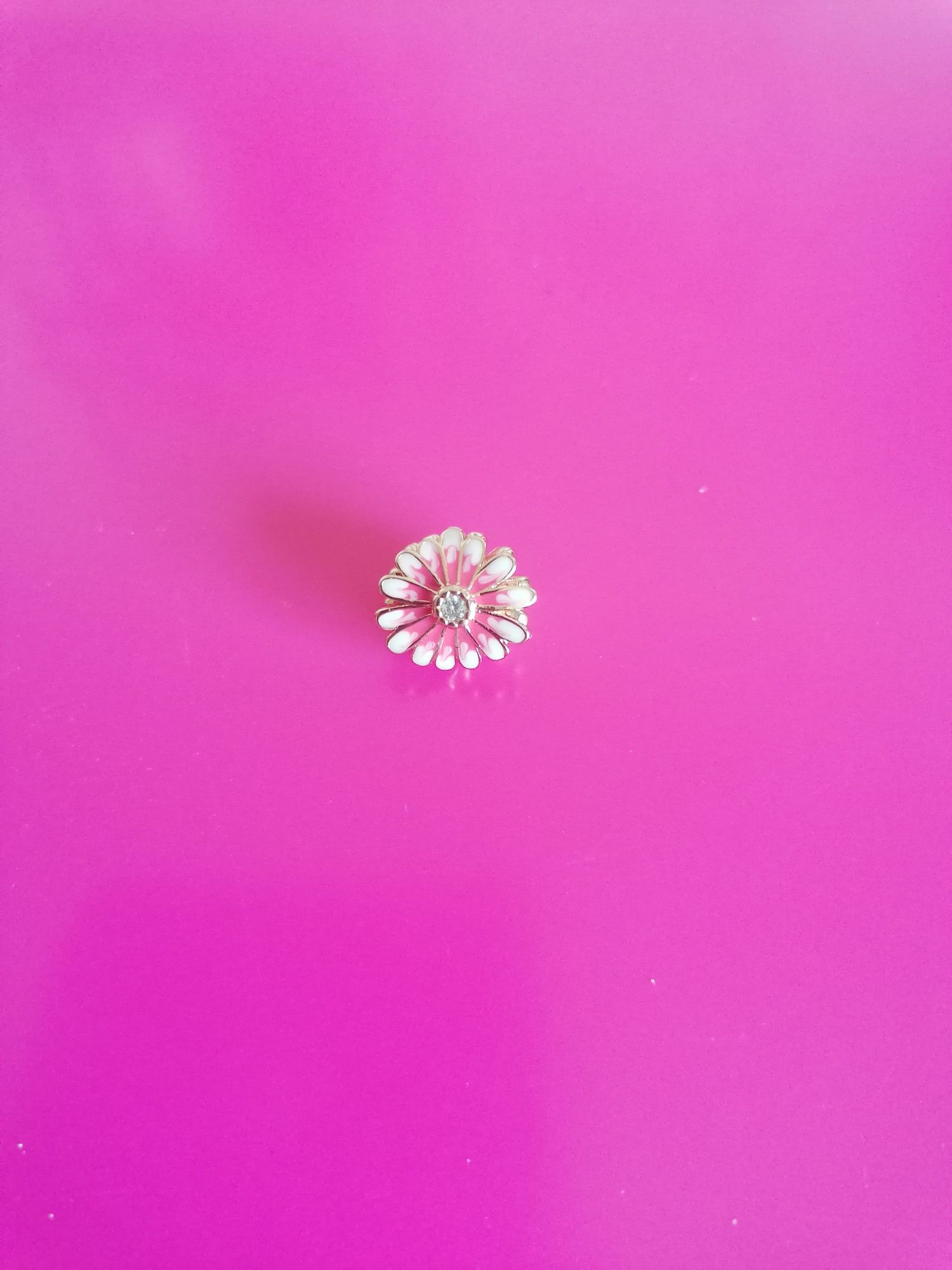 Peça de prata flor rosa