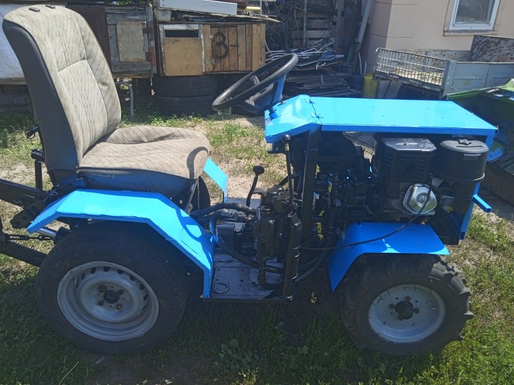 Продам мінітрактор
