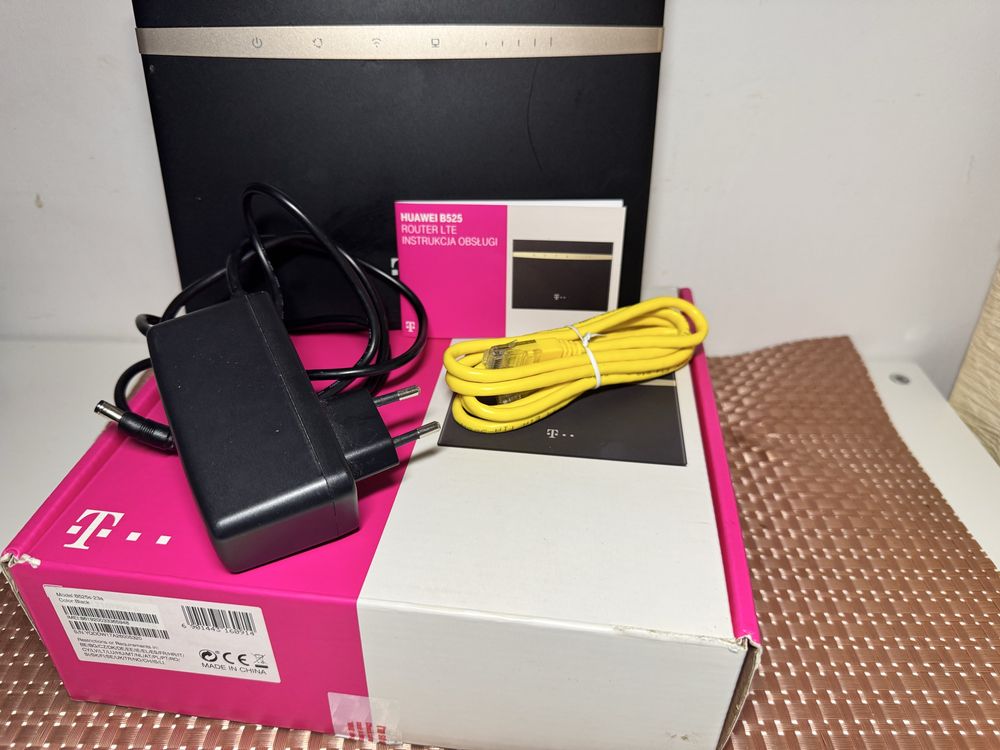 Router T-mobile huawei B525.