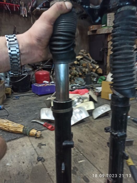 Вилка Ява 638,в зборе с фарой