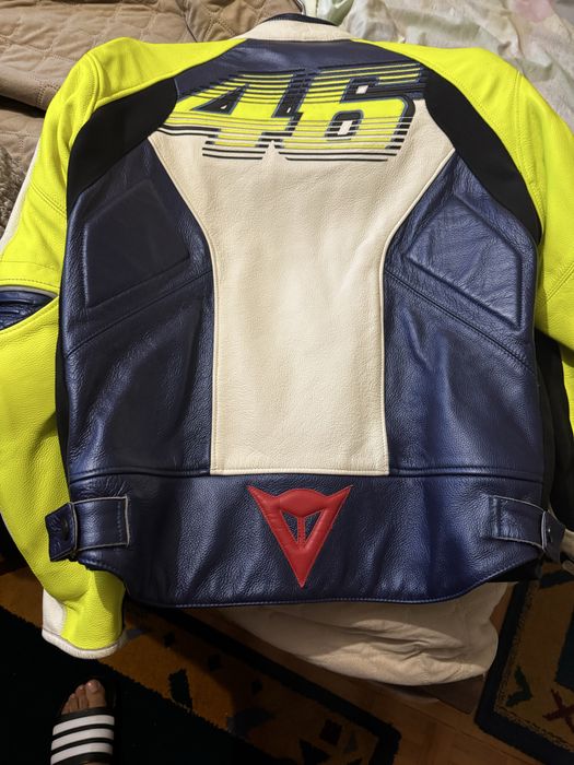 Dainesse edicao limitada VR46 novo