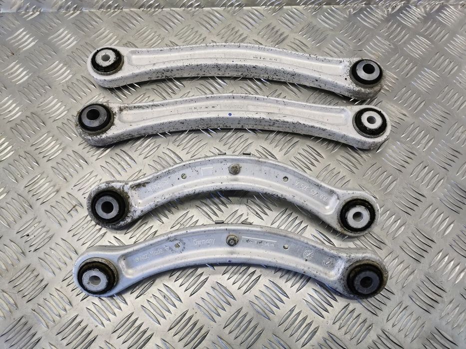 VW TOUAREG 7L 03-09R TOUAREG 7P 10-18R WAHACZE GORNE TYŁ ORYGINALNE KOMPLET