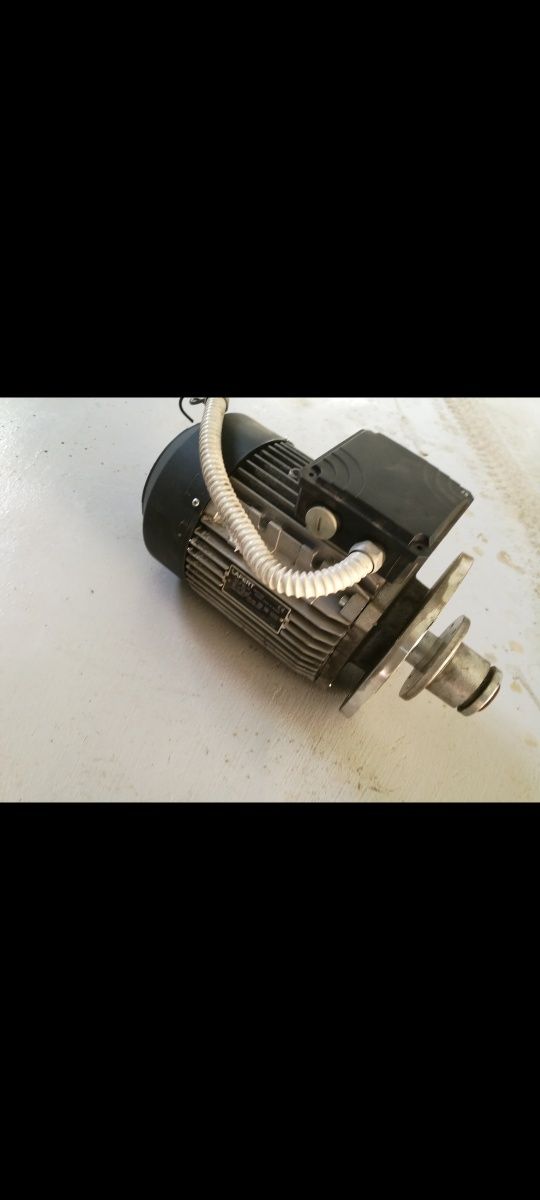 Silnik 4.5kw lafert