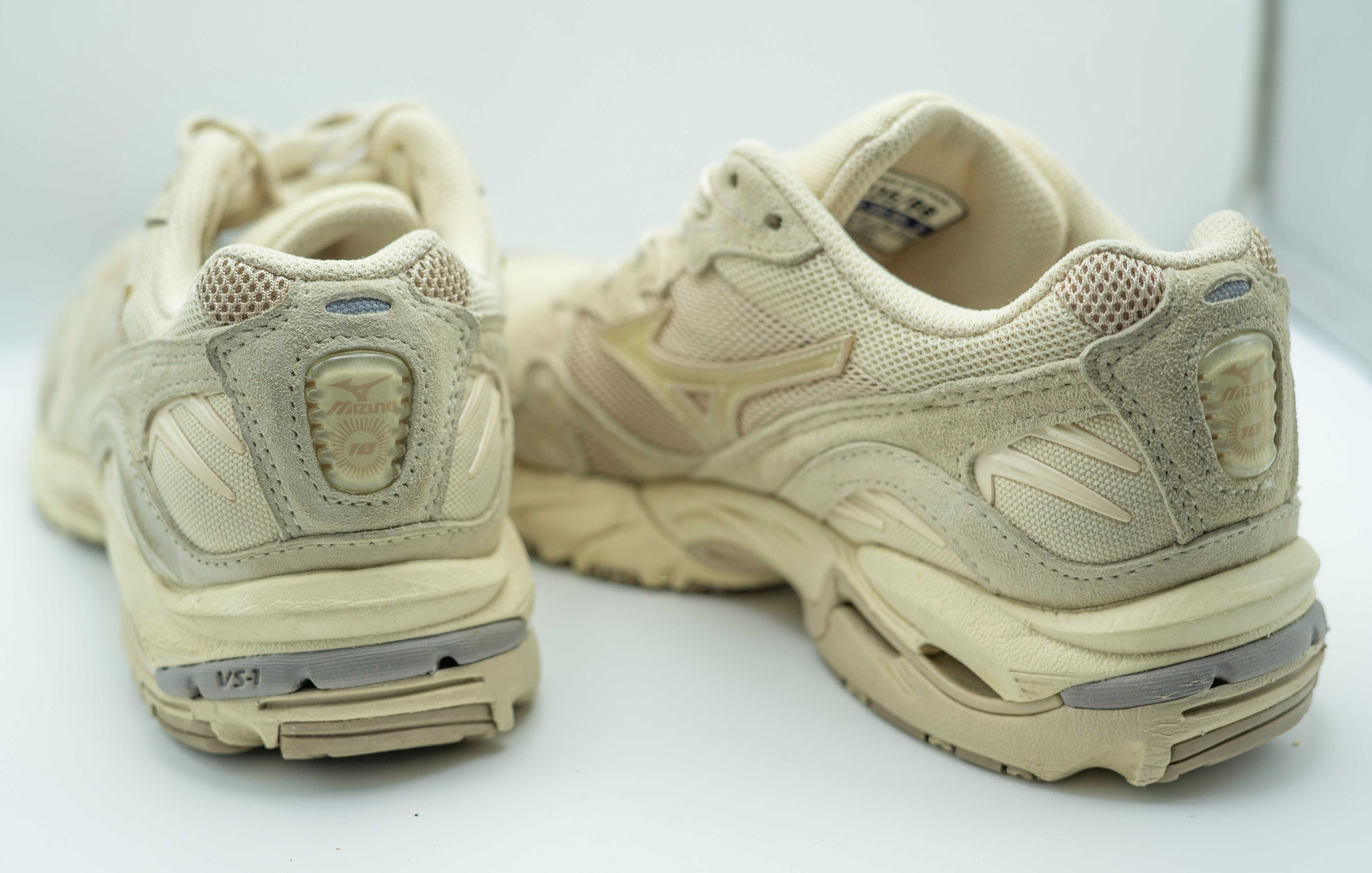 Mizuno Wave Runner 10 (Розмір 37)