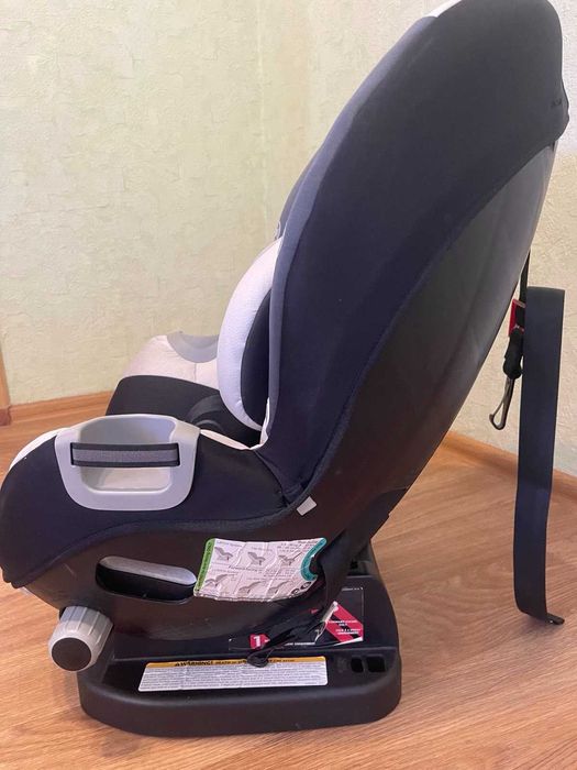 Автокрісло Evenflo Triumph LX гр.0+/1/2 2,3 кг до 29,4 кг Charleston