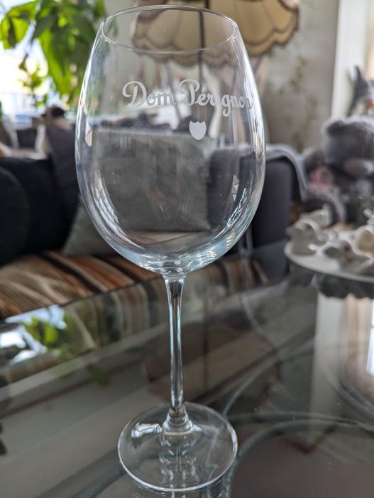 Бокал Dom Perignon