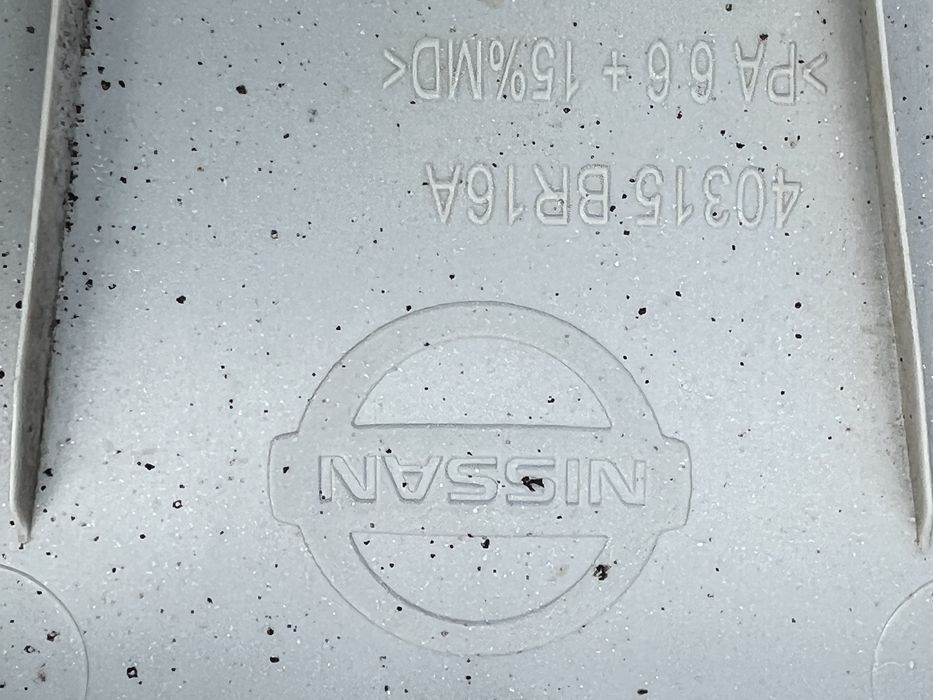 Oryginalne kołpaki 16 Nissan