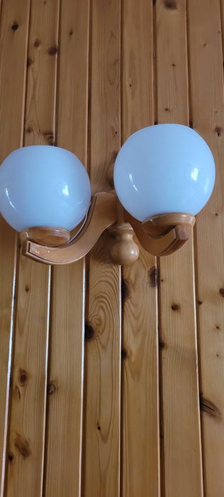 Komplet oświetlenie, żyrandol ,kinkiety, klosze-kule białe szklane