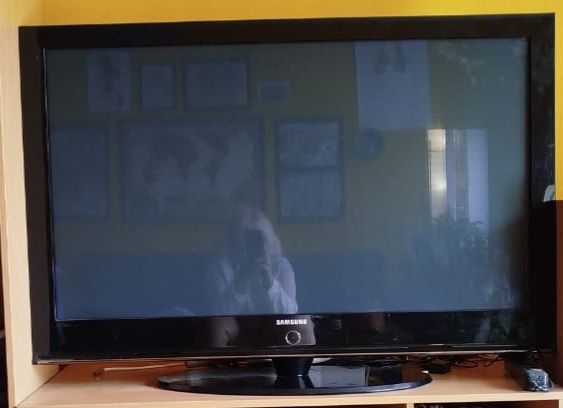 Продам телевізор Samsung plasma ps-50q92hr