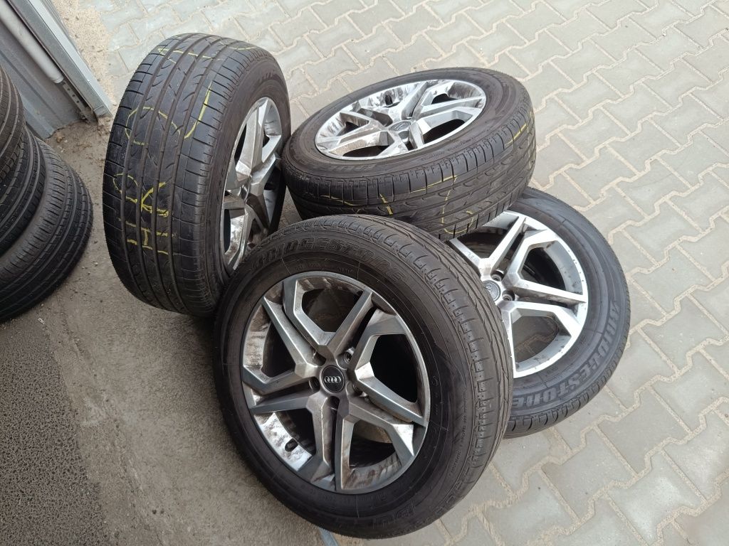 Koła alufelgi Audi Q5 235/60/18, 2022r