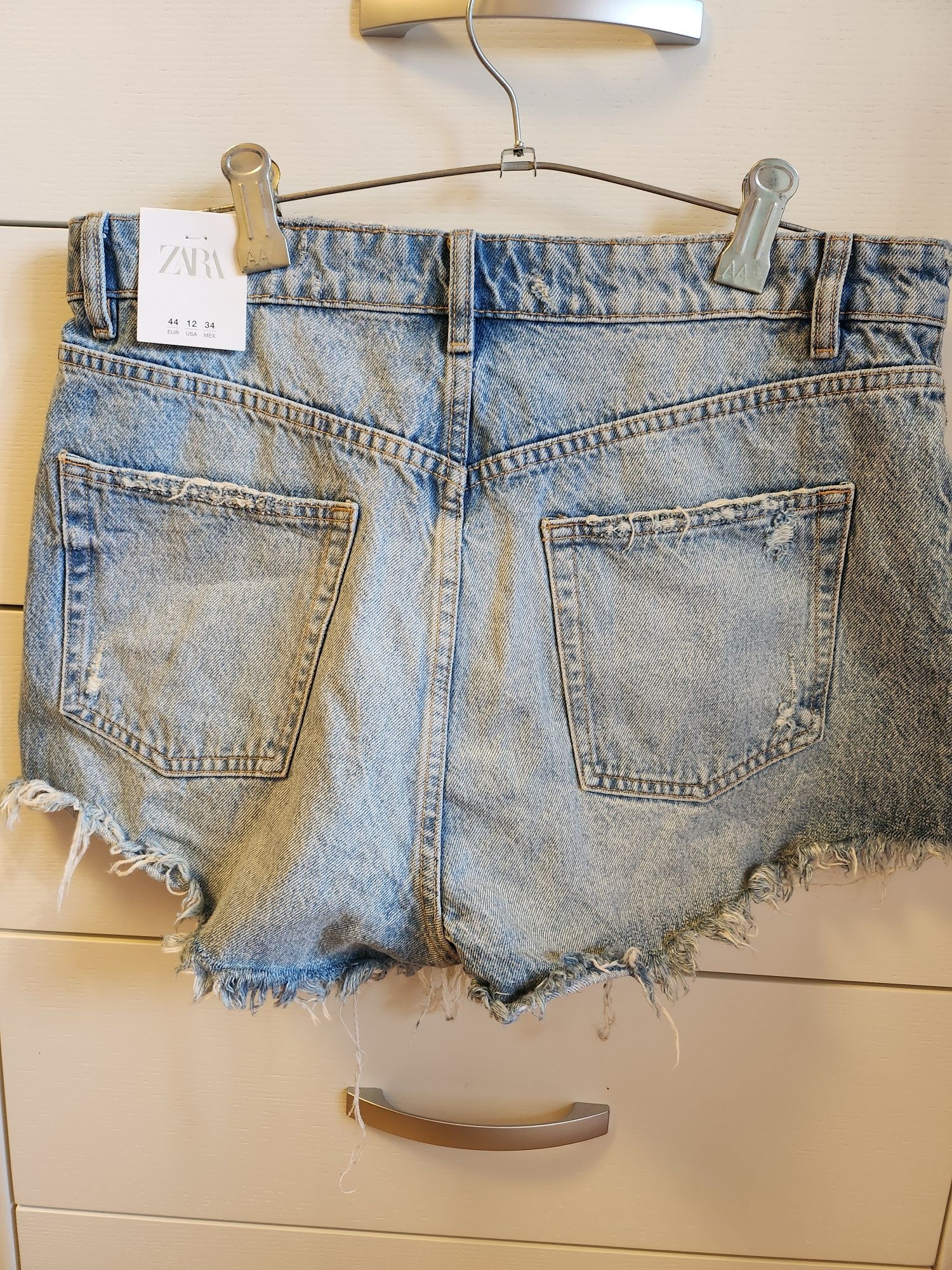 Новые шорты Zara