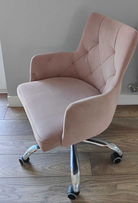 Krzesło obrotowe Meblik Royal Blush Cloud