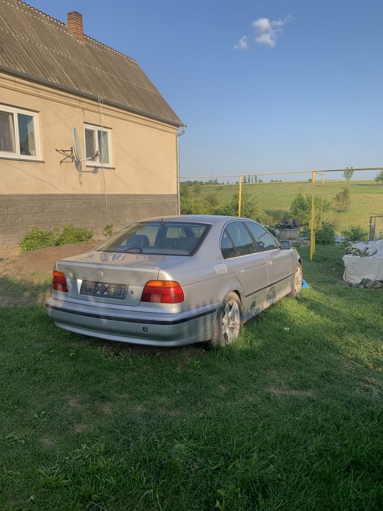 Продам  BMW 5   .
