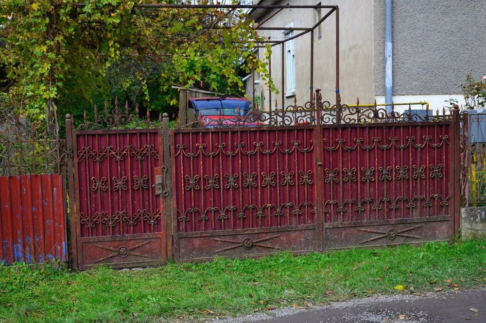 Будинок в селі. Зарічово