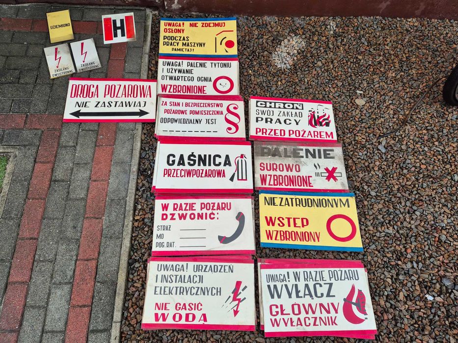 Tabliczki ostrzegawcze PRL 34szt Tablice tablica ostrzegawcza