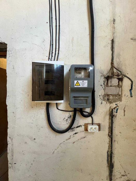 Продаж виробничо-складських приміщень 770 м2 з кран балкою