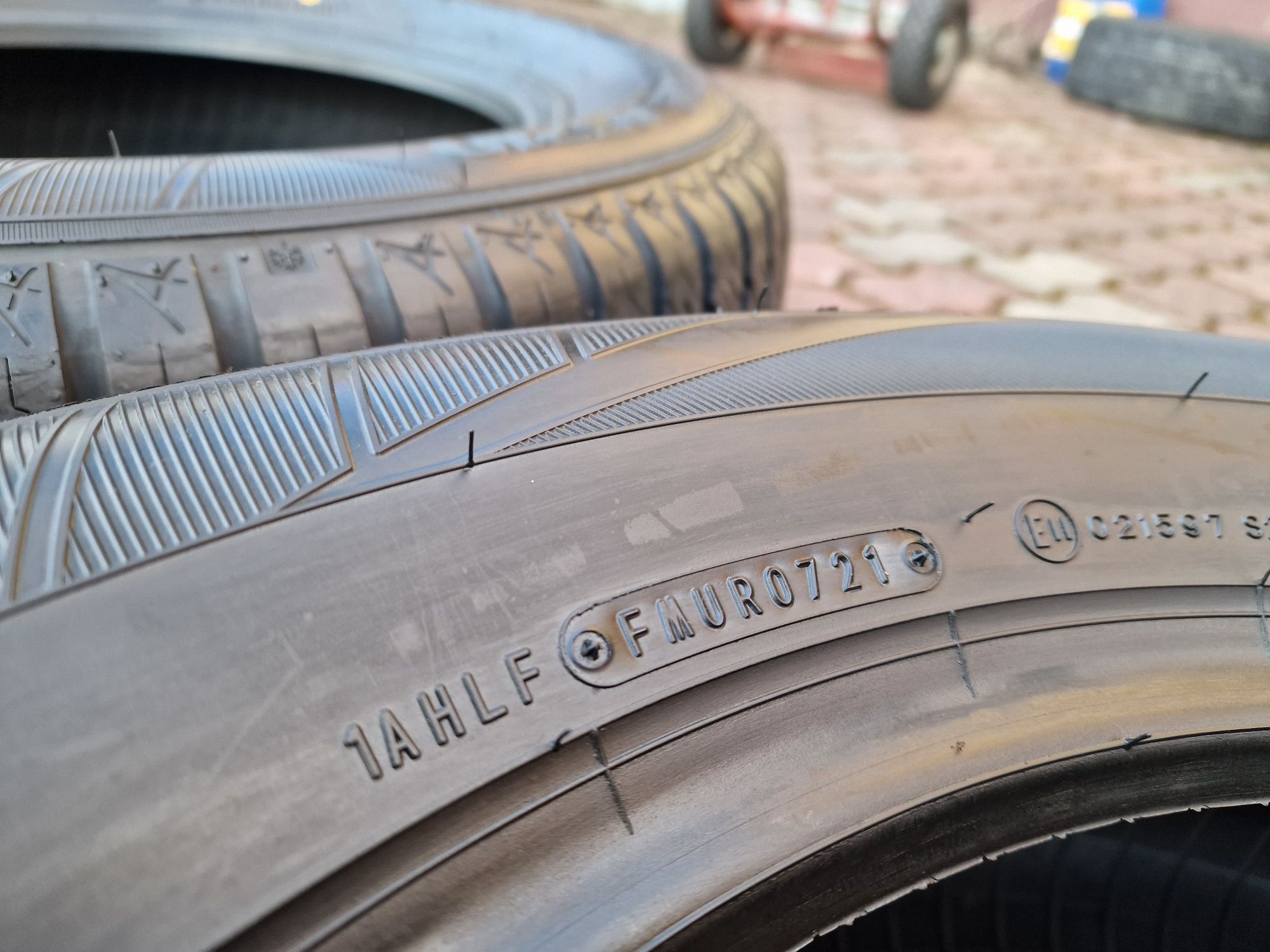 Para opon całorocznych 215/65R17 103V XL Falken Euroall Season AS210