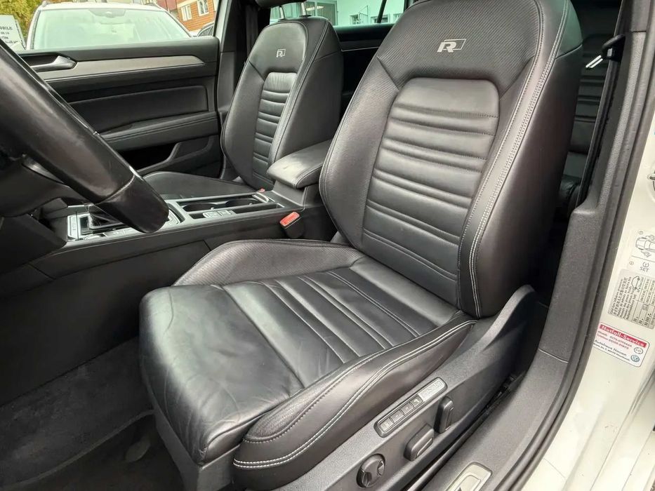 Volkswagen Passat R-line 4Motion Pano      2016